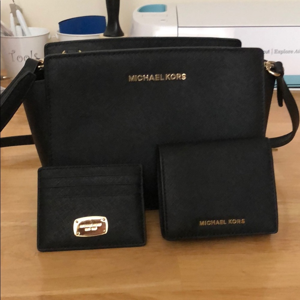 Michael Kors purse wallet and card holder
